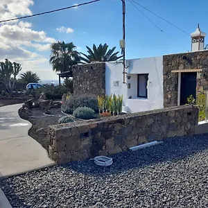 Con Terraza Y Jardin , Las Breñas Spanien